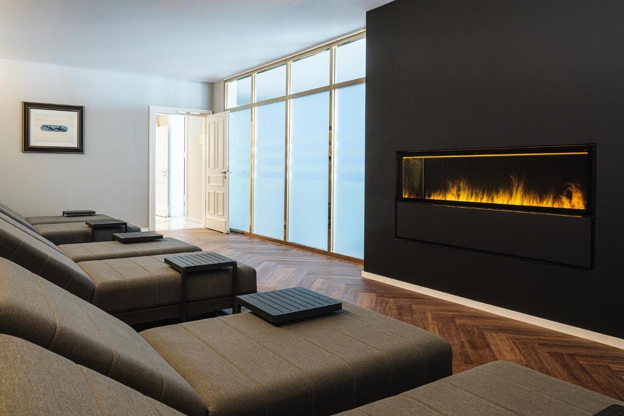 Althoff Grandhotel Schloss Bensberg Bergisch Gladbach Kültér fotó A linear fireplace