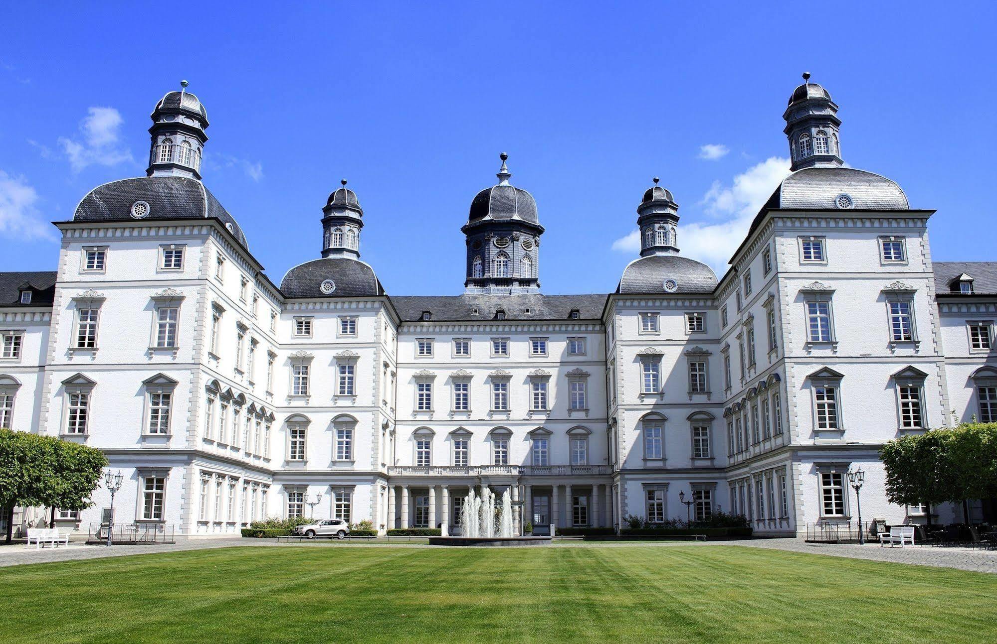 Althoff Grandhotel Schloss Bensberg Bergisch Gladbach Kültér fotó Gloriamar Abbey